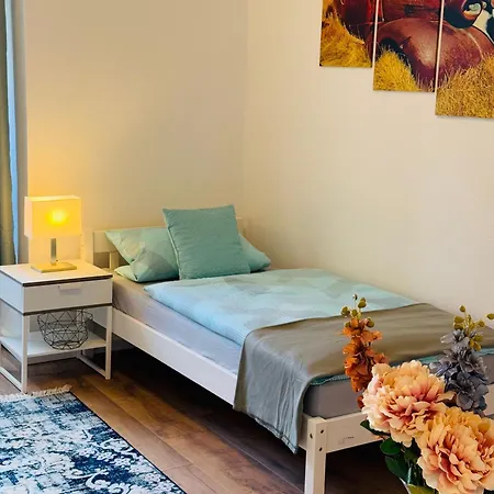 Monteurwohnung Oder Messewohnung Inklusive Fitness * Solingen