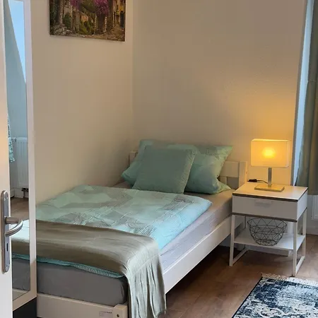 Monteurwohnung Oder Messewohnung Inklusive Fitness ゾーリンゲン